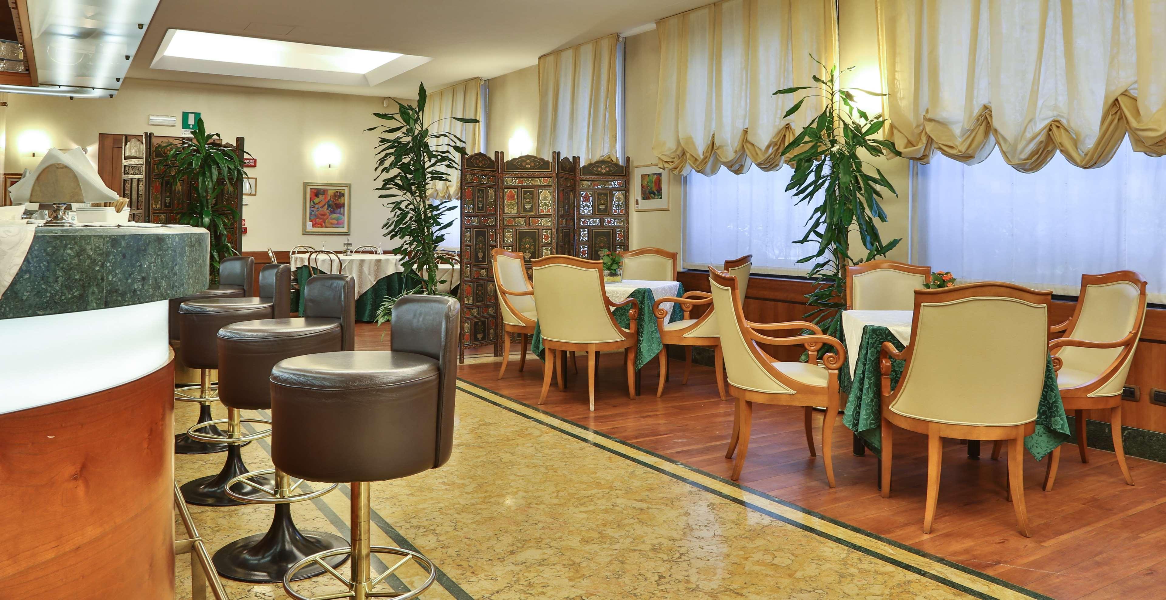 Hotel Mirage Sure Hotel Collection By Best Western Milan Bagian luar foto