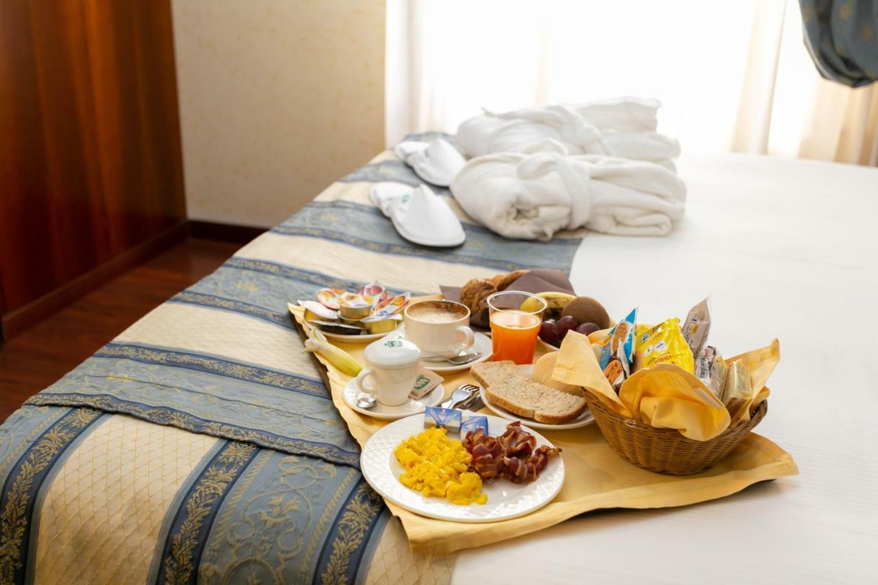 Hotel Mirage Sure Hotel Collection By Best Western Milan Bagian luar foto